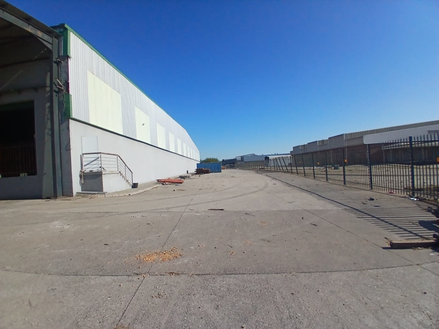 To Let commercial Property for Rent in Zinniaville North West